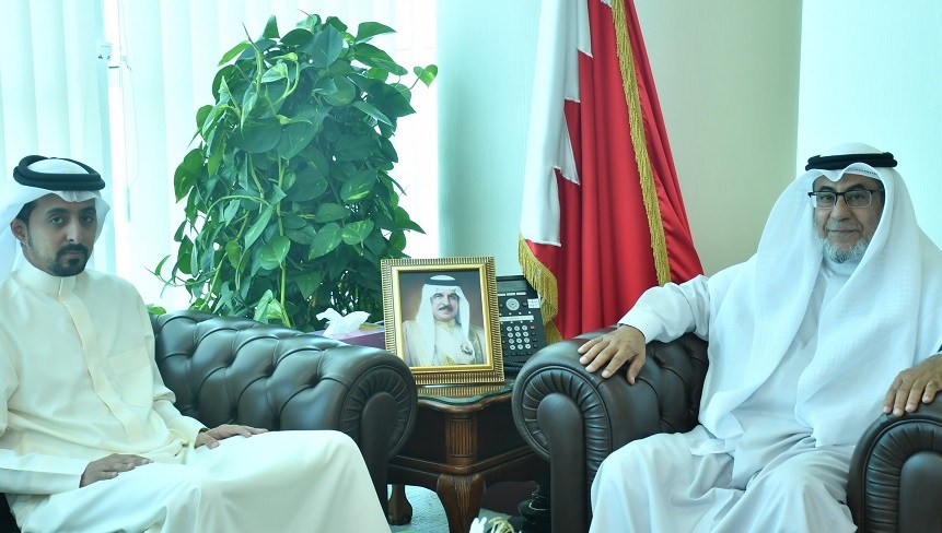 وزير شؤون مجلسي الشورى والنواب يستقبل النائب الدكتور علي النعيمي