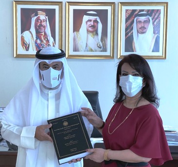 وزير شؤون مجلسي الشورى والنواب يستقبل الدكتورة هنادي الجودر