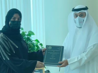 وزير شؤون مجلسي الشورى والنواب يستقبل المحامية ندى الرياشي